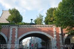 Viennaslide-05338825 Die Coulée verte René-Dumont ist ein 4,5 Kilometer langer Parkwanderweg, der zunächst entlang der Avenue Daumesnil im 12. Arrondissement von Paris führt. Er beginnt nahe dem Platz Place de la Bastille, der am U-Bahnhof Bastille von den Linien 1, 5 und 8 der Métro Paris erschlossen wird.