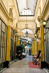 Viennaslide-05341510 Die Passage des Panoramas ist eine überdachten Ladenpassage in Parisim 2. Arrondissement, zwischen dem Boulevard Montmartre im Norden und der Rue Saint-Martin im Süden. Die Passage ist eine wichtige Adresse für Philatelisten.