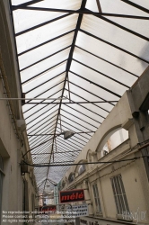 Viennaslide-05342226 Die Passage du Caire, nach der Stadt Kairo benannt, ist eine überdachte Ladenpassage mit Glasdach aus dem Ende des 18. Jahrhunderts im 2. Arrondissement in Paris. Die Passage du Caire ist ein schützenswertes Denkmal.