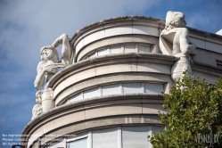 Viennaslide-05360135 Paris, Avenue Daumesnil, Polizeistation von Manolo Nunez-Yanowsky - Paris, Avenue Daumesnil, Police Station by Manolo Nunez-Yanowsky