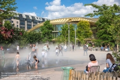 Viennaslide-05361655 Paris, Jardin des Halles, Sprühnebelbrunnen - Paris, Jardin des Halles, Spray Mist Well