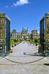 Viennaslide-05373003 Das Schloss Fontainebleau in Fontainebleau, Département Seine-et-Marne, ist ein französisches Schloss rund 60 km südlich von Paris, das zeitweilig unter anderem von Kaiser Napoleon Bonaparte genutzt wurde.
Architekten: Philibert de l’Orme, Sebastiano Serlio, Jean Bullant, Gilles le Breton