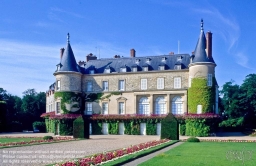 Viennaslide-05377001 Das Schloss Rambouillet steht im gleichnamigen Ort Rambouillet etwa 50 Kilometer südwestlich von Paris in Frankreich. Erbaut wurde es im Jahr 1368 von Jean Bernier. Ludwig XVI. von Frankreich erwarb das Schloss im Jahr 1783 als Privatresidenz. Am 31. März 1547 verstarb König Franz I. im Schloss.