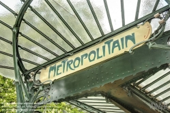 Viennaslide-05389007 Paris, Metro Porte Dauphine, Eingang von Hector Guimard - Paris, Metro Porte Dauphine, Entrance by Architect Hector Guimard