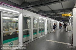 Viennaslide-05389139 Paris, Metro M4, Strasbourg St-Denis