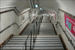 Viennaslide-05389734 Paris, Metro, Station Place des Fetes, Stiegen // Paris, Metro, Station Place des Fetes, Stairs