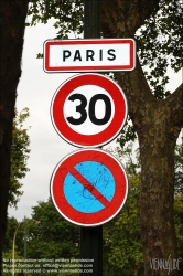 Viennaslide-05390110 Paris, Geschwindigkeitsbeschränkung auf 30 km/h und Parkverbot // Paris, Speed Restriction 30 km/h and Parking Ban