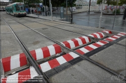 Viennaslide-05391263 Paris St-Denis, moderne Straßenbahn T1, Einfahrsperre // Paris St-Denis, Modern Tramway T1