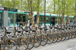 Viennaslide-05392201 Paris, Tramway T2, multimodaler Umsteigpunkt