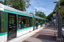 Viennaslide-05392260 Paris, Sevres, modern Tramway Line T2, Station Brimborion