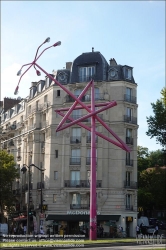 Viennaslide-05393672 Paris, Twisted Lamppost Star, Place de la Porte de Bagnolet, Mark Handforth // Paris, Twisted Lamppost Star, Place de la Porte de Bagnolet, Mark Handforth