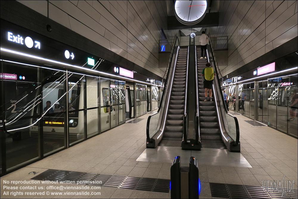 Viennaslide 06219115 jpg