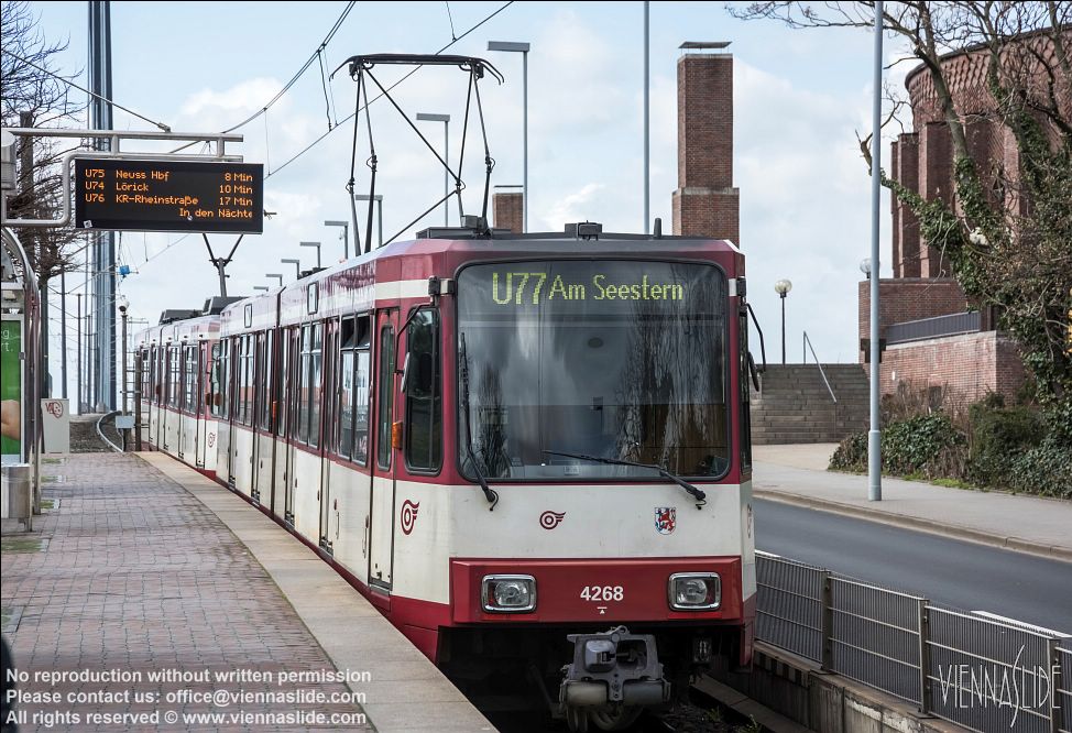 Viennaslide 06449623 jpg