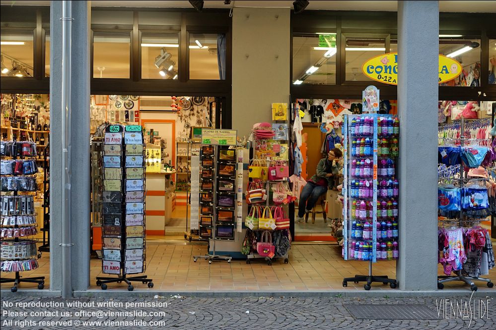 Viennaslide 06629028 jpg