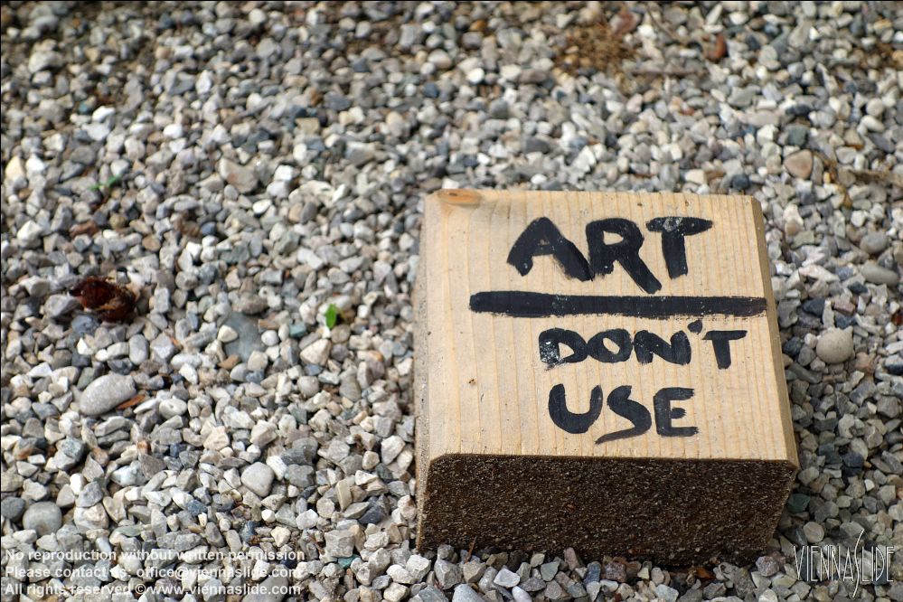 Viennaslide 06871414 jpg