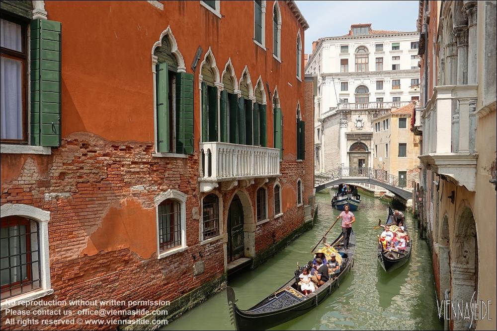 Viennaslide 06872282 jpg