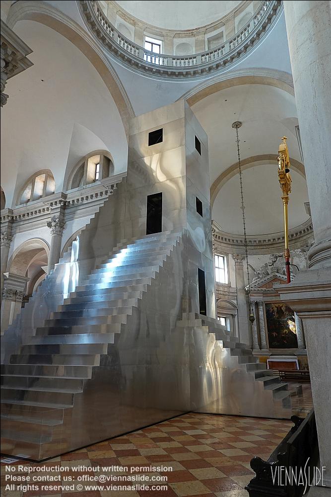 Viennaslide 06880811 jpg