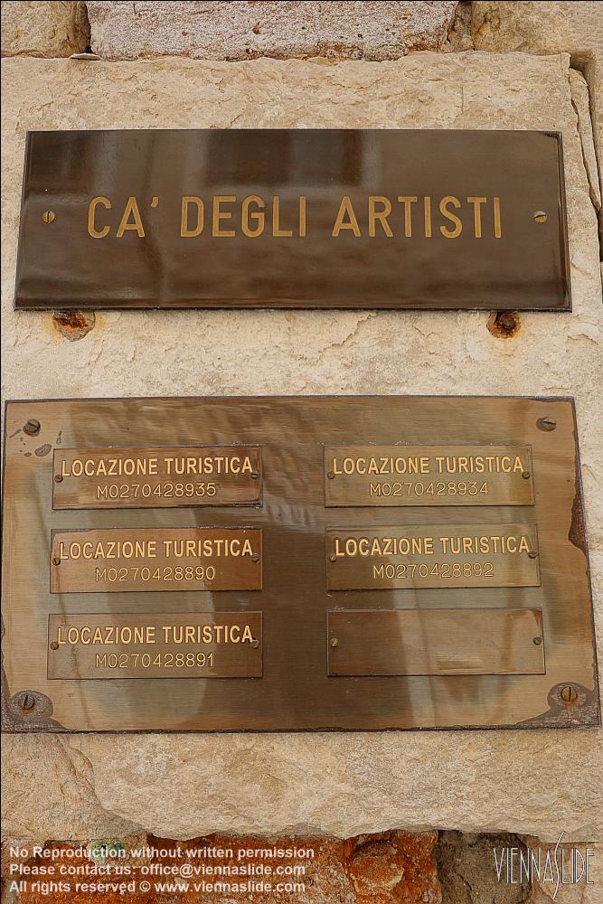 Viennaslide 06897023 jpg