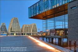 Viennaslide-06220601 Kopenhagen, Hafen, Königlich Dänisches Schauspielhaus, Lundgaard & Tranberg 2008, Stadtentwicklungsgebiet Papierinsel im Hintergrund // Copenhagen, Harbour, Royal Danish Playhouse, Lundgaard & Tranberg 2008 with Paper Island Development Area in the Background