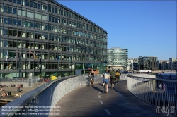 Viennaslide-06222026 Kopenhagen, Stadtentwicklungsgebiet Südhafen, Fahrradbrücke Bicycle Snake // Copenhagen, South Harbour Development Area, Bicycle Snake Bridge