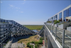 Viennaslide-06223329 Kopenhagen, Stadtentwicklungsgebiet Ørestad, 8 Tallet, Blick auf das Landschaftsschutzgebiet Kalvebod Fælled // Copenhagen, City Development Area Ørestad, 8 House , View to Landscape Protection Area Kalvebod Fælled