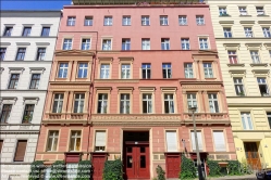 Viennaslide-06300005 Berlin, Wohnhaus im Kollwitzkiez, Fassade teilweise im Krieg beschädigt