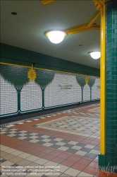 Viennaslide-06392089 Berlin, U-Bahn, U8 Franz-Neumann-Platz, Stationsgestaltung von Rainer G. Rümmler // Berlin, Underground, U8 Franz-Neumann-Platz, Design by Rainer G. Rümmler