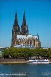 Viennaslide-06451004 Der Kölner Dom (offiziell: Hohe Domkirche Sankt Petrus) ist eine römisch-katholische Kirche in Köln unter dem Patrozinium des Apostels Petrus.