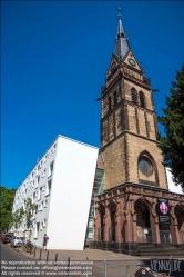 Viennaslide-06451007 Im Februar 2014 wurde das Kirchenschiff auf Beschluss der Evangelischen Gemeinde Köln abgerissen, um dann auf dem Gelände ein kleineres Kirchenschiff und eine Wohn- und Gewerbe-Immobilie zu errichten.