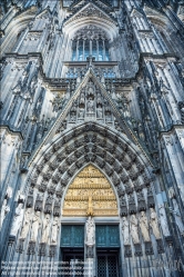 Viennaslide-06451008 Der Kölner Dom (offiziell: Hohe Domkirche Sankt Petrus) ist eine römisch-katholische Kirche in Köln unter dem Patrozinium des Apostels Petrus.