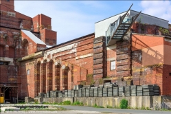 Viennaslide-06490831 Die Kongresshalle ist – nach Prora – der zweitgrößte erhaltene nationalsozialistische Monumentalbau in Deutschland und steht unter Denkmalschutz. Der Entwurf mit einem freitragenden Dach stammt von den Nürnberger Architekten Ludwig und Franz Ruff. Die Halle war als Kongresszentrum für die NSDAP mit Platz für 50.000 Menschen geplant. Von der vorgesehenen Höhe von rund 70 Metern wurden nur 39 erreicht.