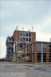 Viennaslide-06620904 Toviscosa wurde unter Benito Mussolini 1938 nach Trockenlegung der umliegenden Sümpfe als Prestigeobjekt mit einer riesigen Zellulose-Fabrik und architektonisch durchdachter Arbeitersiedlung im Sinne großer Autarkiebestrebungen angelegt.