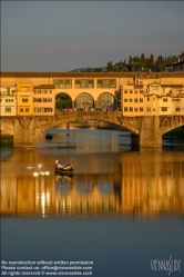 Viennaslide-06641815 Der Ponte Vecchio ist die älteste Brücke über den Arno in der italienischen Stadt Florenz. Das Bauwerk gilt als eine der ältesten Segmentbogenbrücken der Welt.