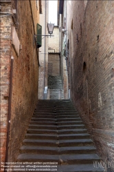 Viennaslide-06642018 Siena, mittelalterliche Gasse - Siena, Medival Alley