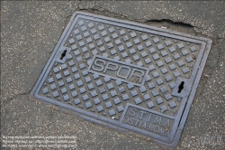 Viennaslide-06710101 Rom, Kanaldeckel mit Inschrift SPQR // Rome, Manhole Cover with inscription SPQR