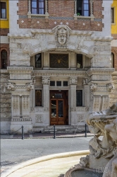 Viennaslide-06741118 Rom, Quartiere Coppede, Piazza Mincio, Palazzo del Ragno (Palast der Spinne) // Rome, Quartiere Coppede, Piazza Mincio, Palazzo del Ragno, 'Spider Palace'