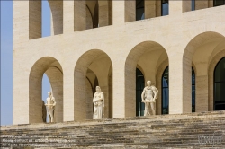 Viennaslide-06749011 Rom, Palazzo della Civilta Italiana, Ernesto Lapadula, Giovanni Guerrini, Mario Romano // Rome, Palazzo della Civilta Italiana, Ernesto Lapadula, Giovanni Guerrini, Mario Romano