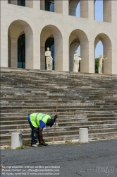 Viennaslide-06749030 Rom, Palazzo della Civilta Italiana, Ernesto Lapadula, Giovanni Guerrini, Mario Romano // Rome, Palazzo della Civilta Italiana, Ernesto Lapadula, Giovanni Guerrini, Mario Romano