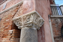 Viennaslide-06800107 Venedig, Säule der Kirche Santa Groce - Venice, Column of Santa Groce