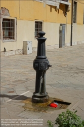 Viennaslide-06800124 Venedig, Straßenbrunnen // Venice, Fountain