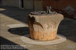 Viennaslide-06801341 Venedig, historischer Brunnen // Venice, historic Well