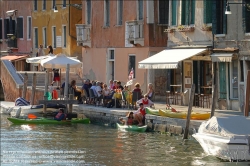 Viennaslide-06804142 Venedig, Stadtleben am Kanal // Venice, City Life along a Channel