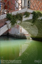 Viennaslide-06810052 Venedig, Brücke über einen Kanal // Venice, Little Bridge over a Channel