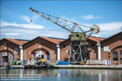 Viennaslide-06870112 Arsenal ist der Name der Schiffswerft, des Zeughauses und der Flottenbasis der ehemaligen Republik Venedig (abgeleitet vom arabischen darsiná-a: 'Arbeitsstätte').