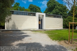 Viennaslide-06871810 Österreich äußerte erstmals schon 1910 die Absicht, einen eigenen Pavillon zu bauen, jedoch erst 1934 wurde der Plan realisiert und der Österreichische Pavillon nach den Plänen der Architekten Josef Hoffmann und Robert Kramreiter am 12. Mai 1934 offiziell eröffnet.