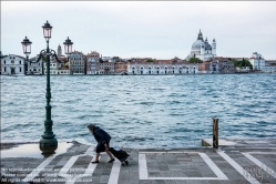 Viennaslide-06880106 Venedig, Stadtteil Giudecca, im Hintergrzund Santa Maria della Salute - Venice, Giudecca Quarter with Santa Maria della Salute at the Background