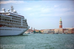 Viennaslide-06897101 Vendig, riesiges Kreuzfahrtschiff - Venice, Giant Cruise Ship