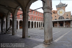 Viennaslide-06897828 Venedig, Krise der Tourismusindustrie wegen der CoVid-19 Maßnahmen, Campo San Giacomo di Rialto // Venice, Tourism Crisis due to the CoVid-19 Measurements, Campo San Giacomo di Rialto