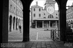 Viennaslide-06897975 Venedig, Krise der Tourismusindustrie wegen der CoVid-19 Maßnahmen, Campo San Giacomo di Rialto // Venice, Tourism Crisis due to the CoVid-19 Measurements, Campo San Giacomo di Rialto