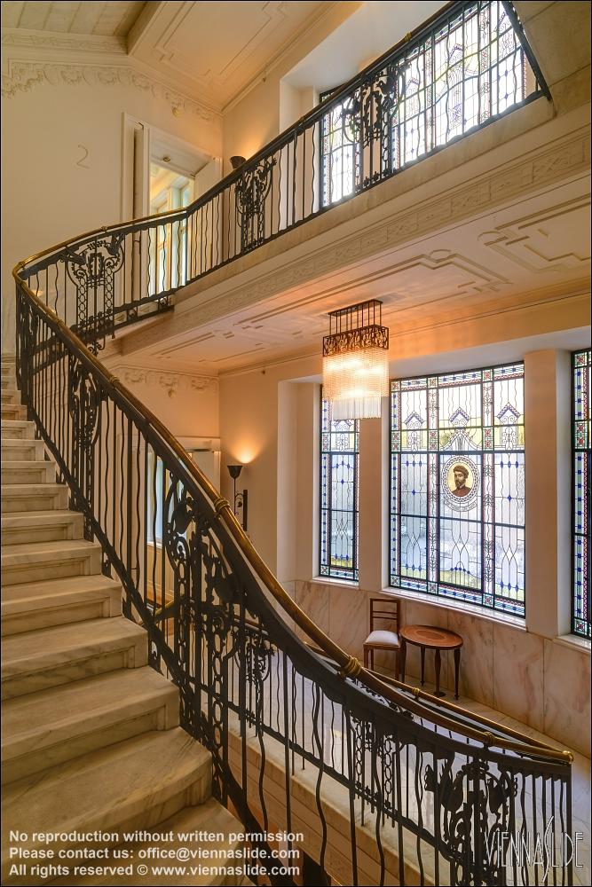 Viennaslide 07322213f jpg